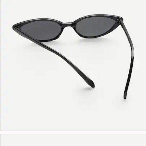 ONE LEFT! Black Cat Eye Sunglasses - Picture 2 of 4